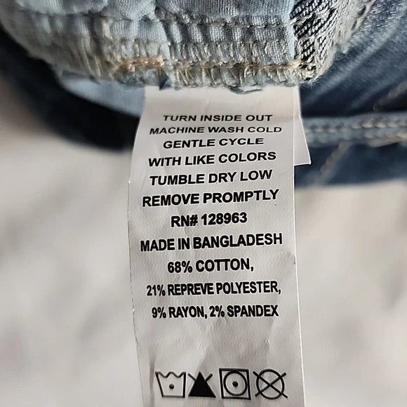 Indigo rein distressed  womens jrs denim jean mid rise shorts sz 5 new - Picture 3 of 6